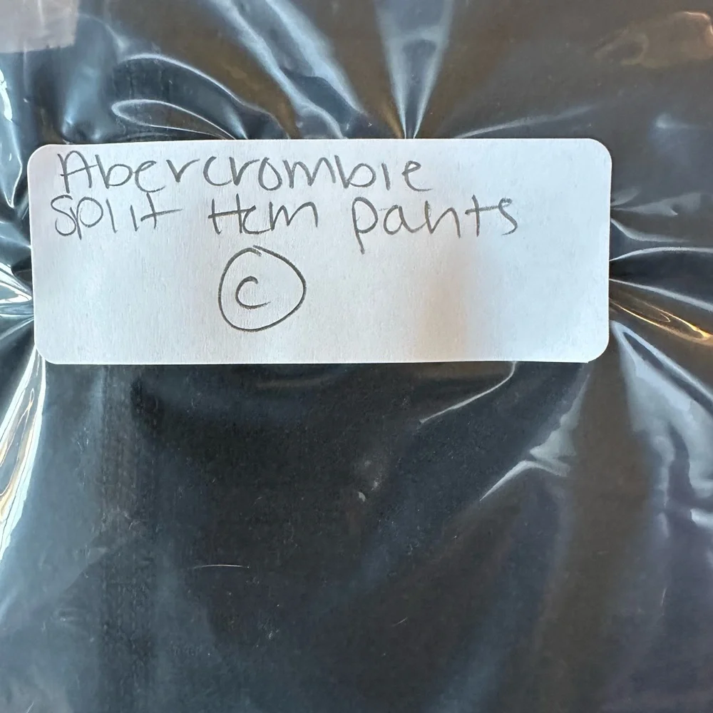 Abercrombie & Fitch Split Hem Yoga Pants - Picture 6 of 7